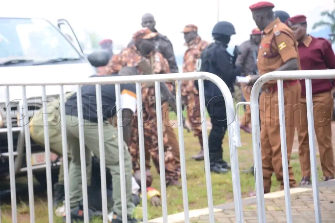 RadioPacisnews's tweet image. #OnGoing : The public High Court trial of Christopher Okello Onyum, the prime suspect in the murder of four toddlers at the Ggaba Early Childhood Development Programme School, is ongoing in Ggaba.