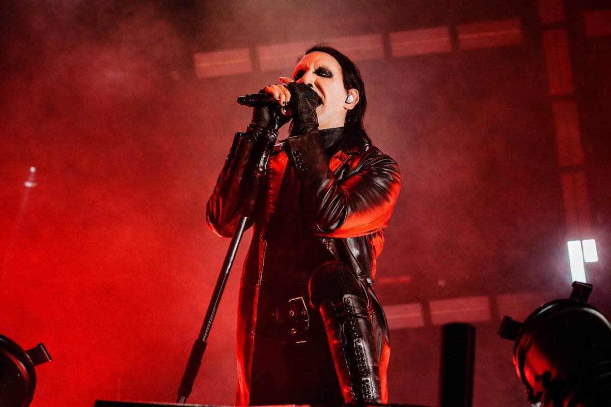 GerdaBarrel's tweet photo. Dec 6 | Fray Nano, CDMX | knotfestmexico
📸 @blvvshstudio | @GioBlvvsh
#marilynmanson #Mexico #knotfestmexico https://t.co/WVsy5rgt0q