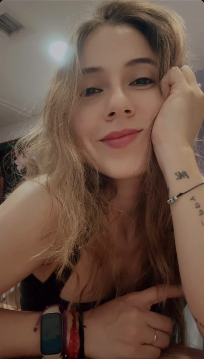 Melicn8's tweet photo. Günaydın 😘 https://t.co/7QWqkHRbMV