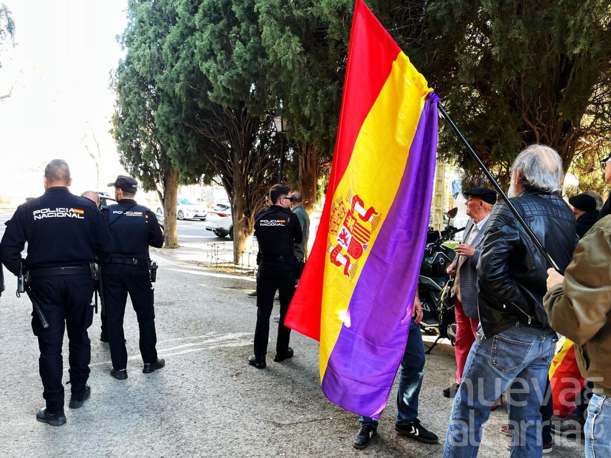 C.S. Octubre #LibertadPabloHasel tweet media