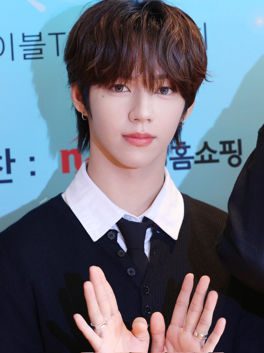 joy 9️⃣ tweet media