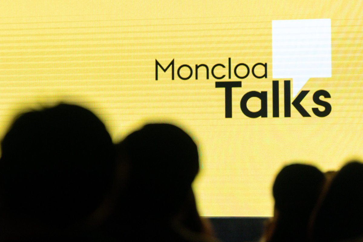 CmMoncloa's tweet photo. Seguimos construyendo algo grande desde Moncloa Talks. Esto no ha hecho más que empezar…

¡Volveremos el curso que viene con más Talks!

¡Gracias a todos por venir! 🙌

#MoncloaTalks https://t.co/gEQHPMcpxm