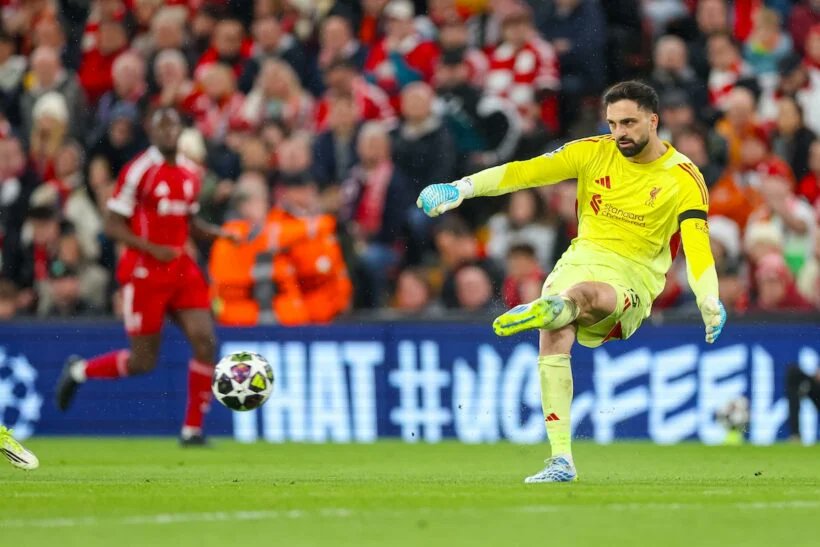 Anfield Edition | æ tweet media