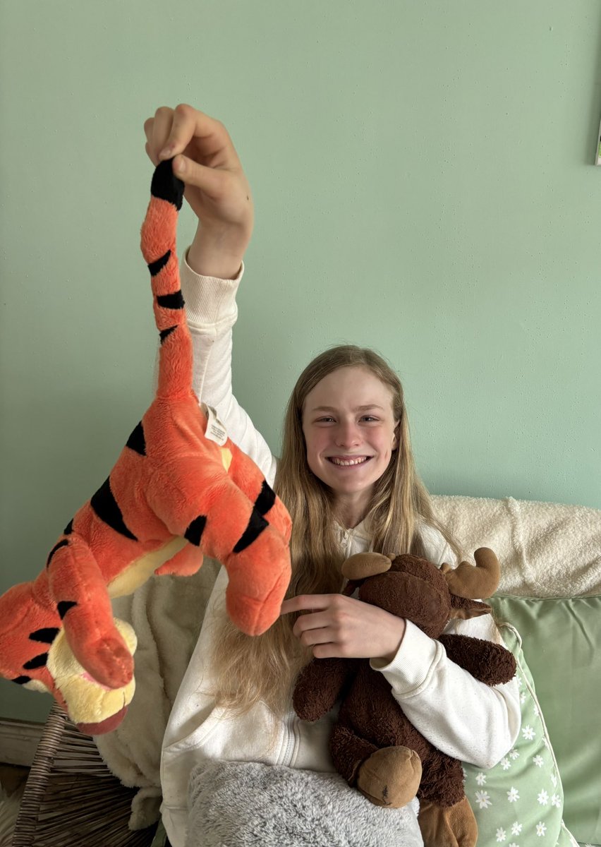waddells74's tweet photo. 🐯💝🐯💝🦌💝🥰🦌💝🥰🐯💕🦌🐯💕🦌🐯💕🦌xx
😂 wonderful Happy 😀 times … bounce !!!…through your day xx 🥰 love 💝 Rayer Fay x Cranberry 🦌 pie x Tigger 🐯 🥰 💝 xxxx
#AmazingApril 🌟 🌟 https://t.co/KktjLz85NO