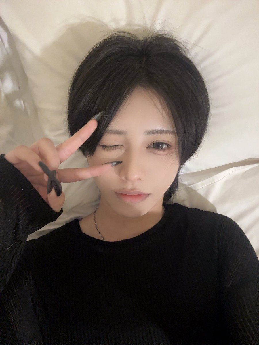 都ユナ tweet media