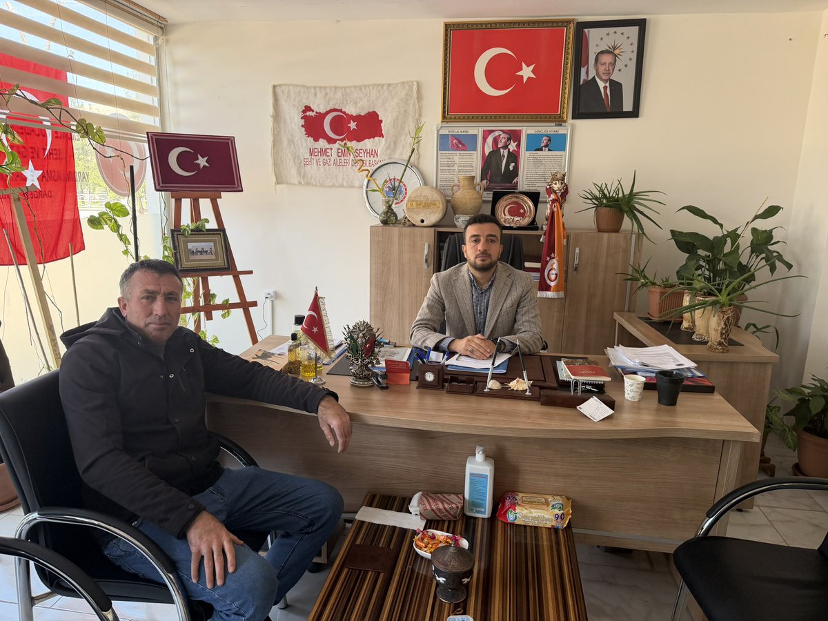 14-20 Nisan Şehitler haftası
 dolayısıyla;

Şehit Nezir ÖZDEMİR ve Şehit Mehmet Emin ÖZDEMİR’ın 
kardeşi Bilal ÖZDEMİR’e ziyaretleri için teşekkür ederiz.
<a href="/Mardin_Valiligi/">Mardin Valiliği</a> 
<a href="/TC_icisleri/">T.C. İçişleri Bakanlığı</a> 
<a href="/tuncay_akkoyun/">Tuncay Akkoyun</a> 
<a href="/mustafaciftcitr/">Mustafa ÇİFTÇİ</a>
