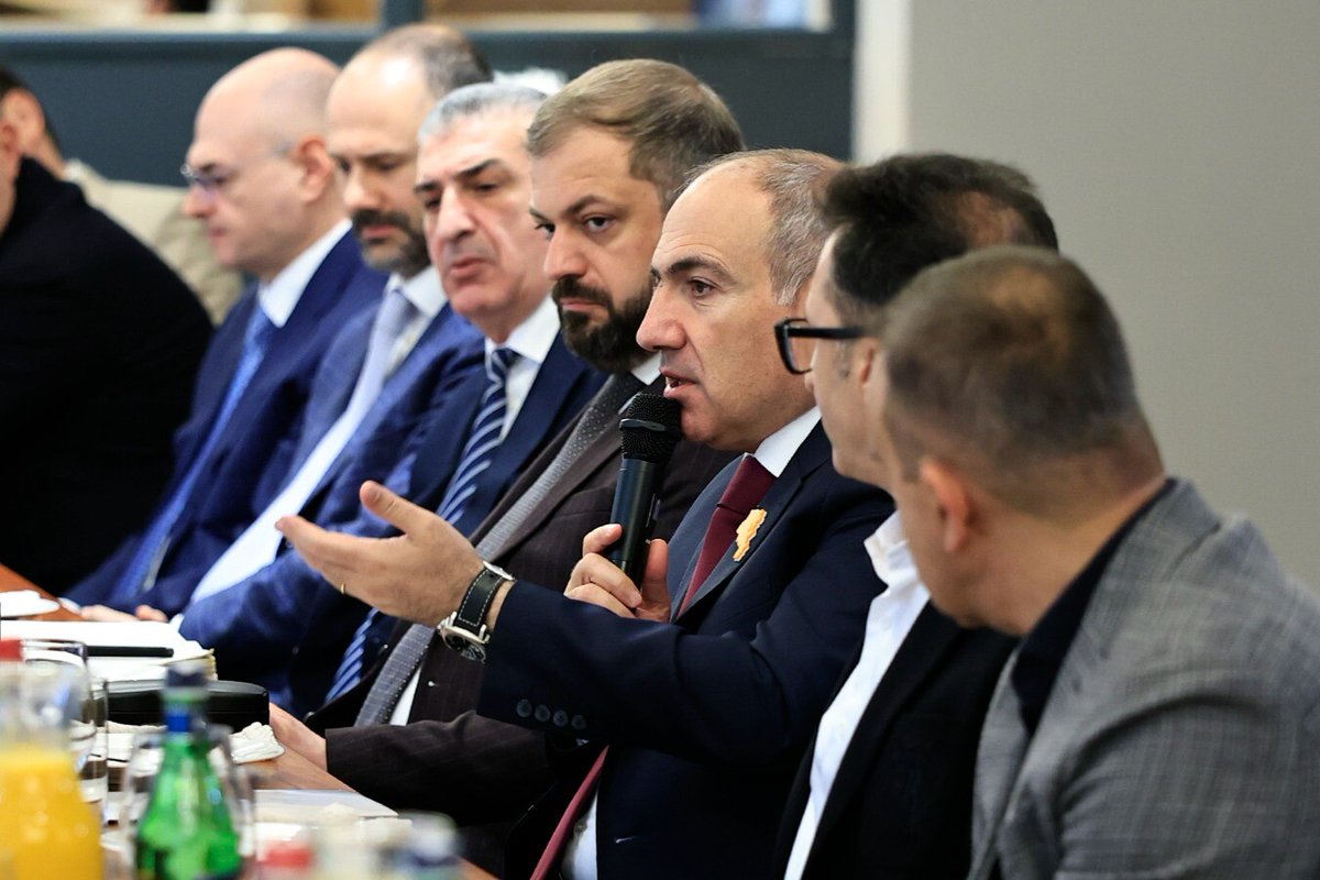 Realidad de Azerbaiyán ESP tweet media