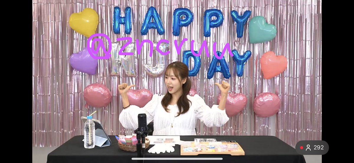 zncruu's tweet photo. 내 사랑 판다의 자랑 남주언니 생일 축하해💕💕🎀

#에이핑크 #Apink
#김남주 #남주 #NamJoo
#HAPPY_NAMJOO_DAY https://t.co/DYiDQrfTFe