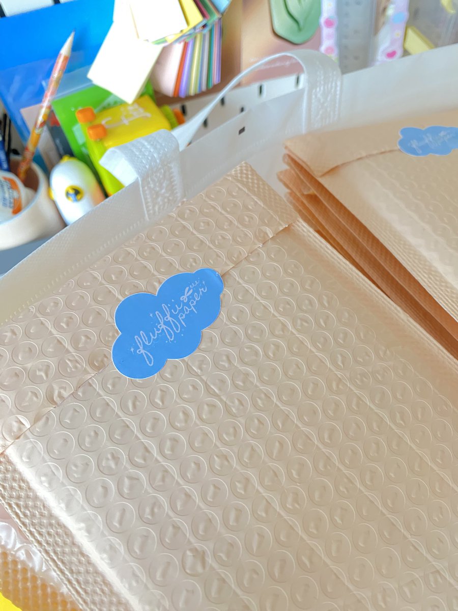 fluffii paper ☁️ tweet media