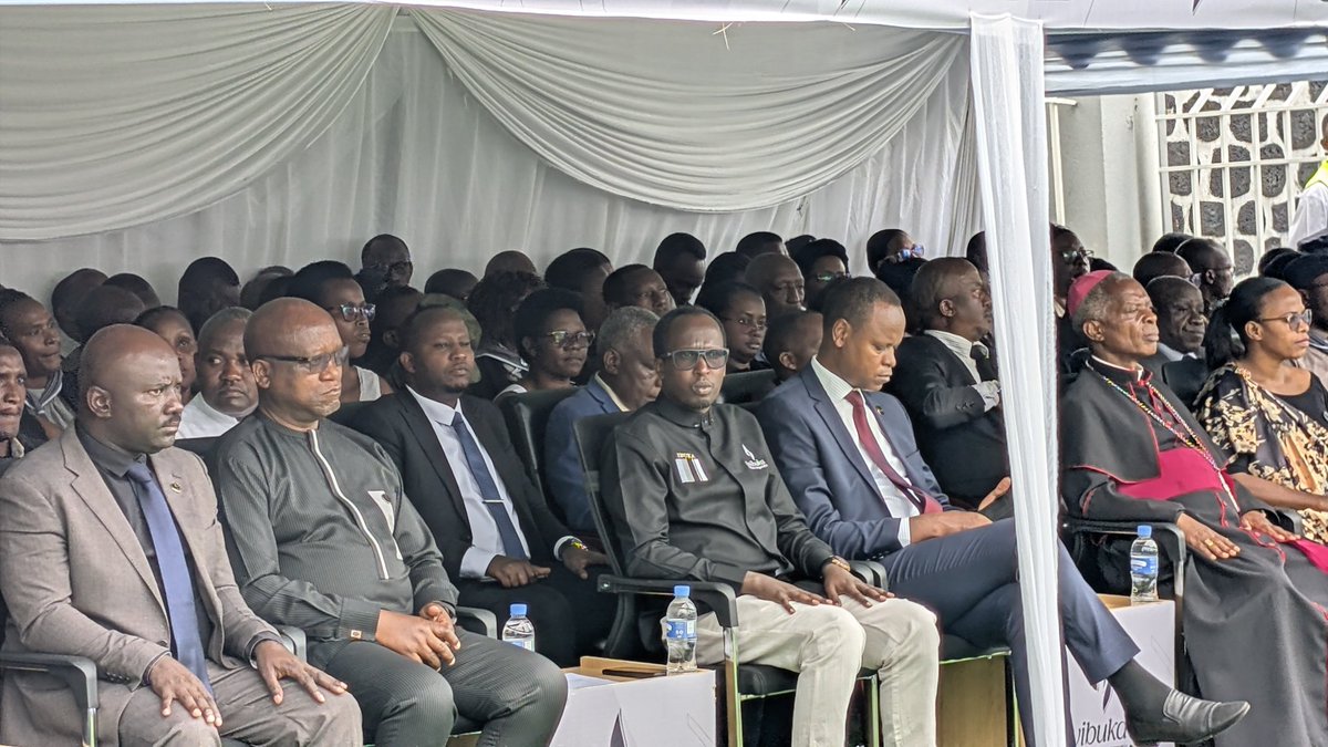 Aka kanya muri <a href="/MusanzeDistrict/">Musanze District</a>, Hari kuba igikorwa cyo #Kwibuka32 abazize Jenoside yakorewe Abatutsi mu 1994
Bashyinguwe  mu Rwibutso rwa Cour D'Appel ya Ruhengeri. 

#Kwibuka32 #TwibukeTwiyubaka