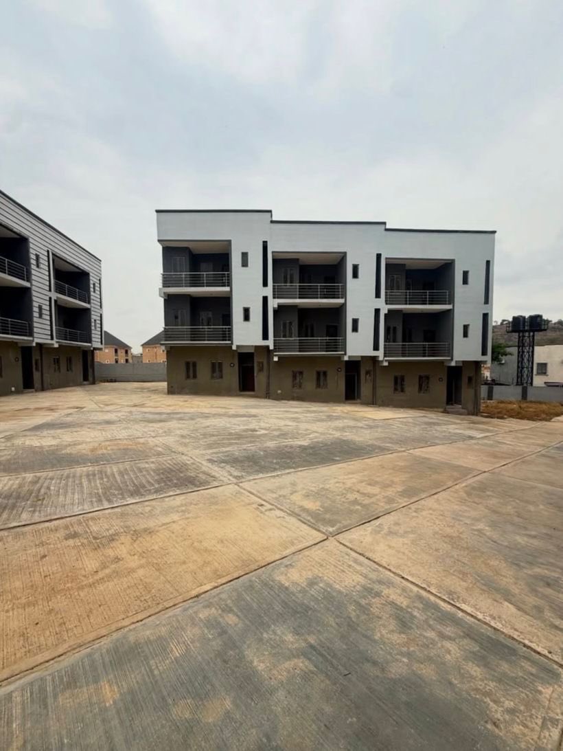 Farida.Us Idris tweet media