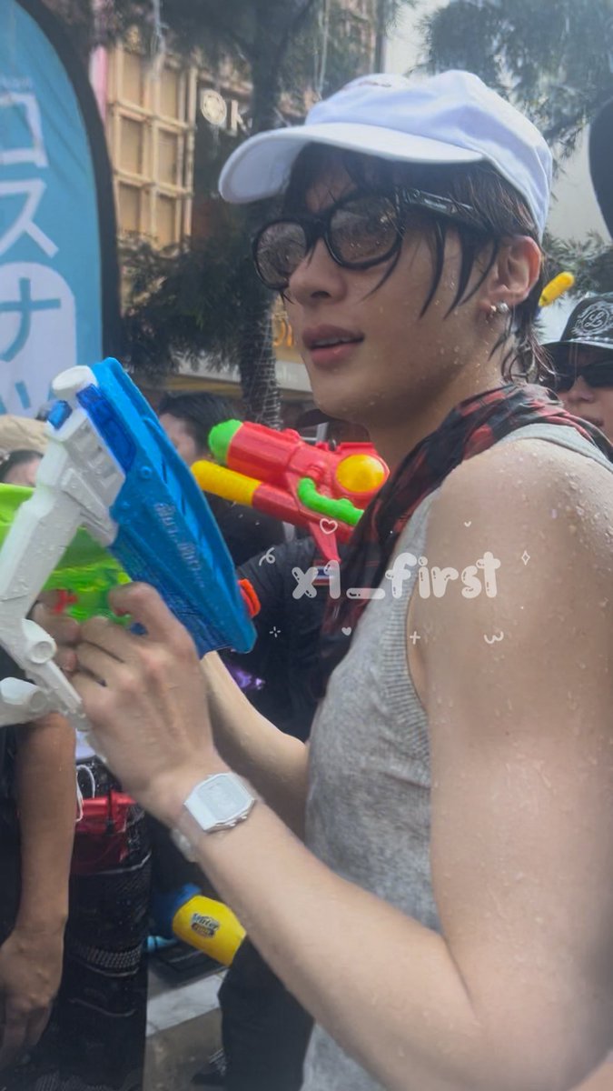 ฟาราเฟิร์ส 1th tweet media