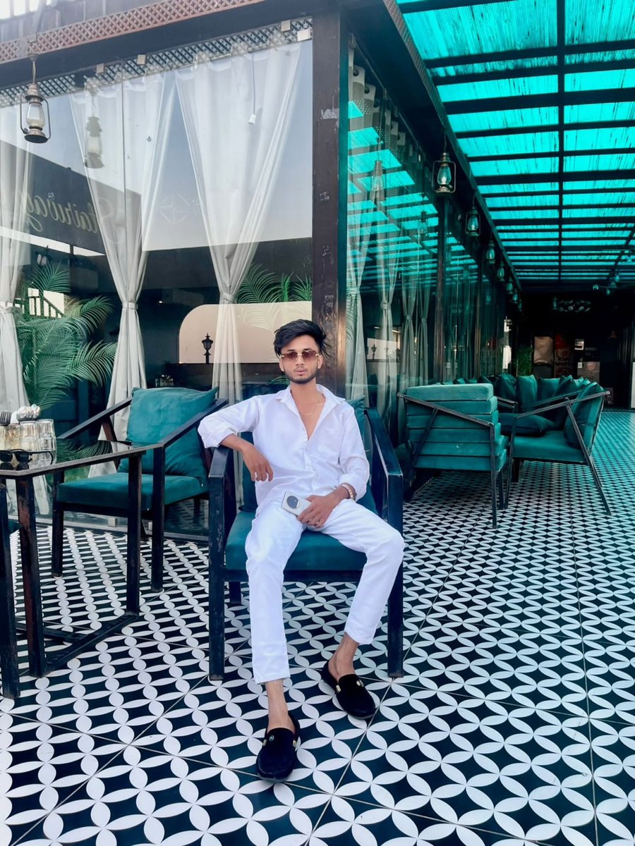 upuknews1's tweet image. #LATEST : Bulldozer Action in Achalpur After 19-Year-Old’s Arrest in Amravati for Sexually Abusing 180 Children and Making 350 Videos

A 19 year old youth Ayan Ahmed Tanveer has been arrested by the police for allegedly sexually exploiting as many as 180 minor girls and filming