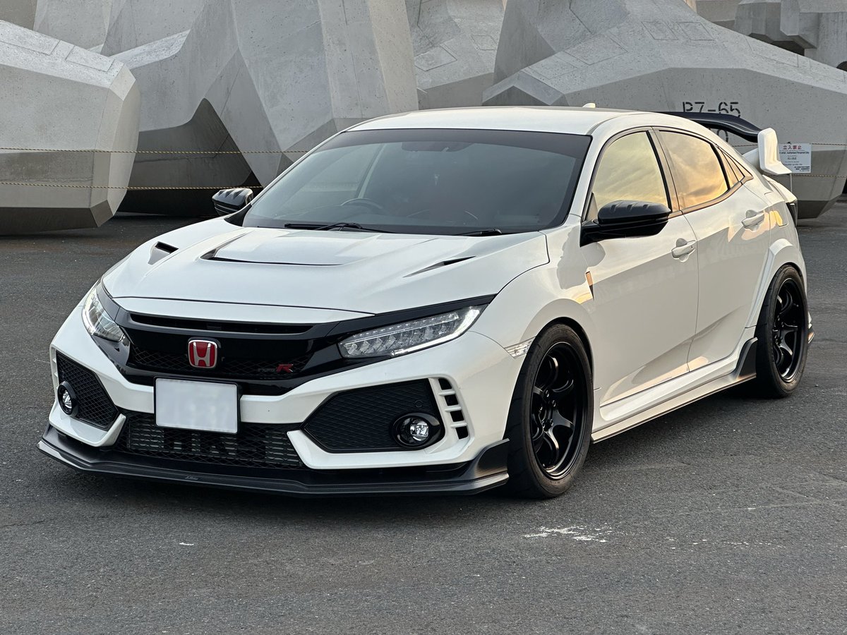 やなさん™ tweet media