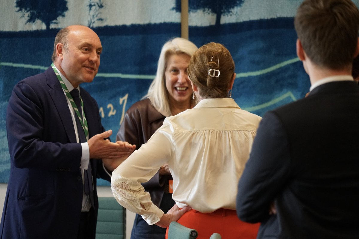 griffitha's tweet photo. Energy costs are killing businesses.

If we don't get prices down, Britain's economy will never recover. Countless will be left unemployed.

Shadow Energy Secretary Claire Coutinho and I set out our Cheap Power Plan to business group leaders - the only way to cut energy bills. https://t.co/eilbr4XoCw