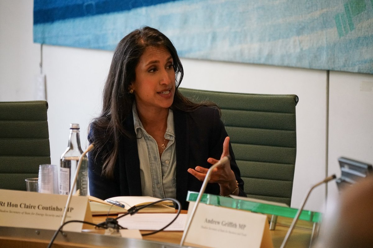 griffitha's tweet photo. Energy costs are killing businesses.

If we don't get prices down, Britain's economy will never recover. Countless will be left unemployed.

Shadow Energy Secretary Claire Coutinho and I set out our Cheap Power Plan to business group leaders - the only way to cut energy bills. https://t.co/eilbr4XoCw
