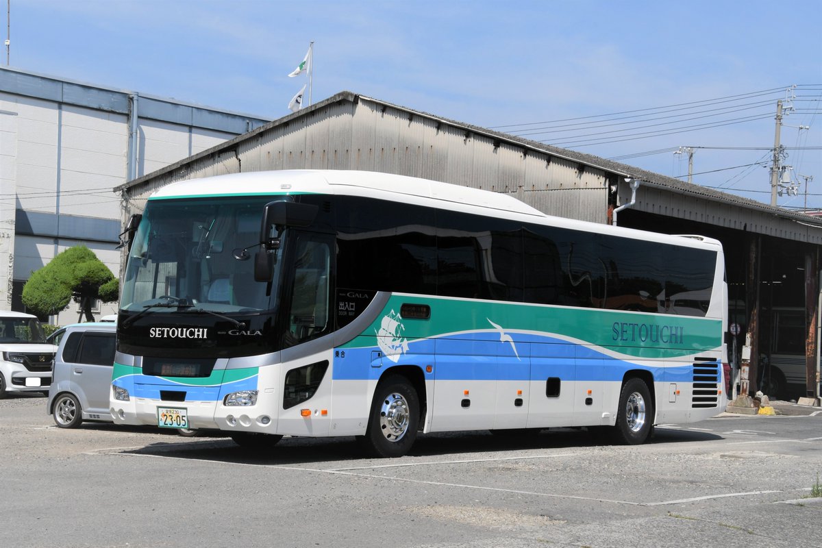 Setouchi_Bus's tweet photo. 2026.4.15（水）
㊗️高速バス「パイレーツ号」
渋谷乗り入れ＆東急バス参入10周年🎊

これまでは京浜急行バスさんと品川・浜松町、
10年前の今日から東急バスさん（当時は東急トランセさん）と二子玉川・渋谷マークシティへ乗り入れ

#せとうちバス　#東急バス　#高速バス
#今日は何の日 https://t.co/yU7G9yc0fo