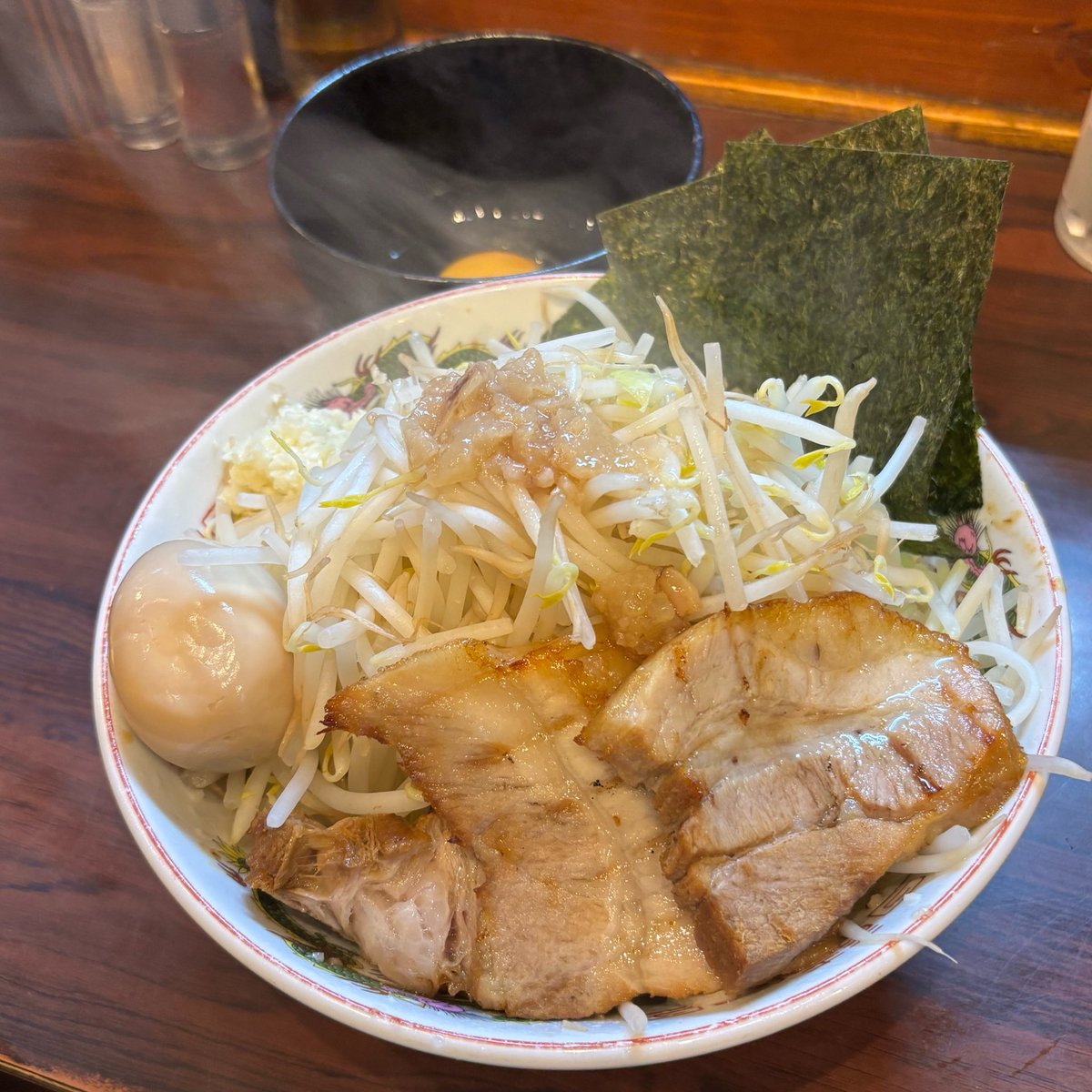 yoshi4250 tweet media