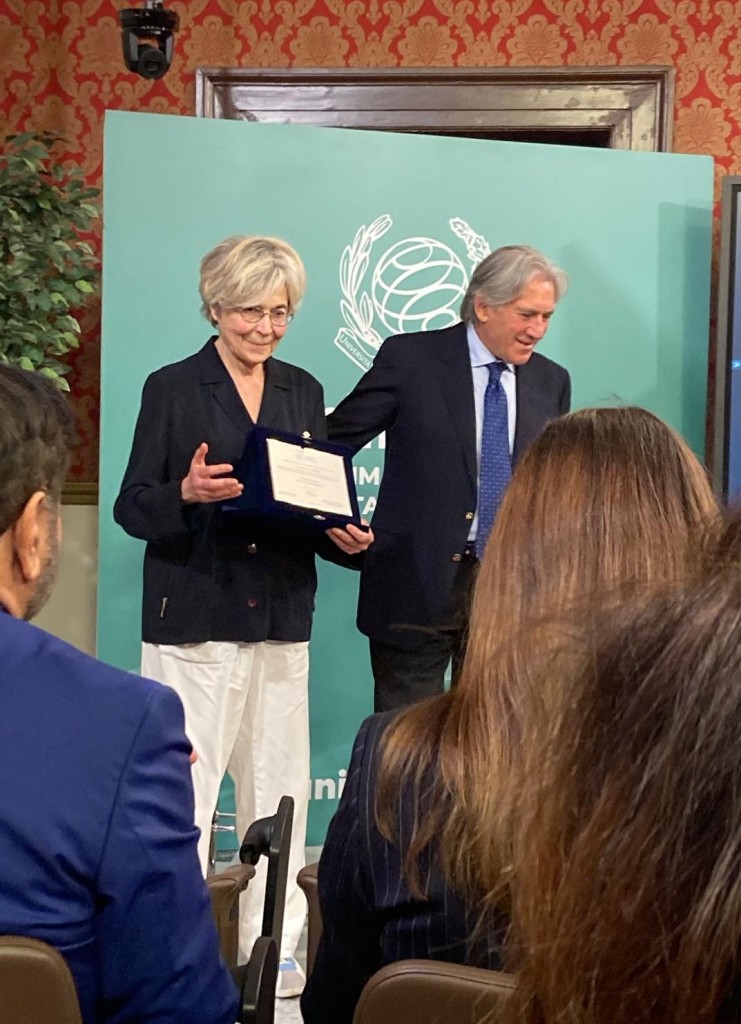 Carla Vistarini tweet media