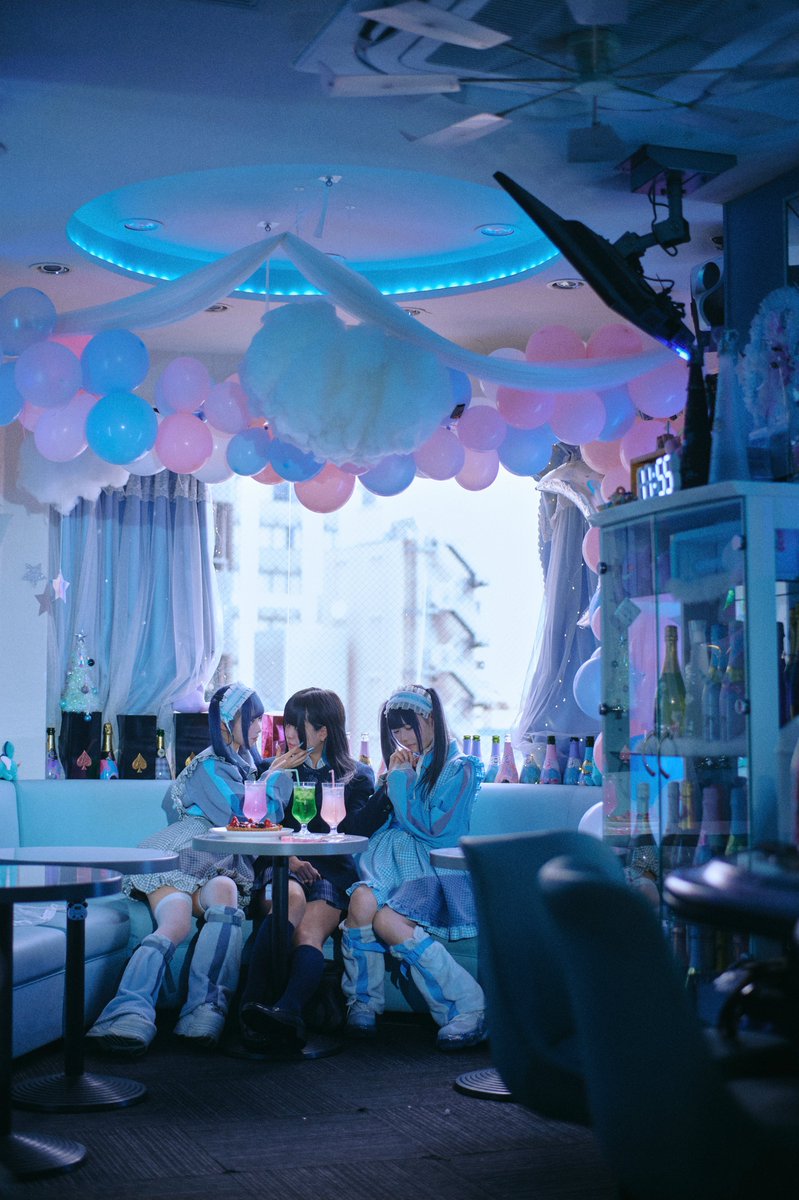 para,inc tweet media