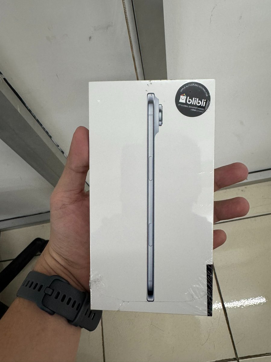jasson_allbert's tweet photo. @bhaguz_403 ijin juga mas
iphone 17 AIR 256gb BNIB baru segel warna biru
harga jauh dibawah pasaran

garansi resmi dijamin aman
16250 nego tipiss

#wtb #wts https://t.co/zCOB0XUozt