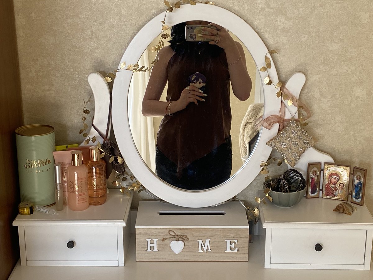 miha ☆ tweet media