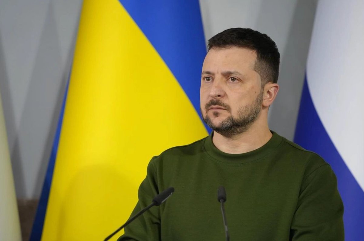 Breaking News tweet media