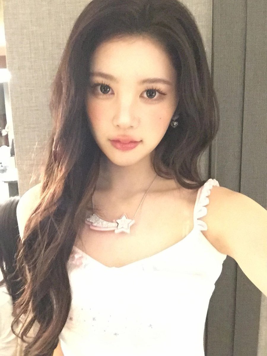 nohycna's tweet photo. @naovrei OH NOOOOOO KAKAK!!! pap untuk my kakak cantik 🥺 kangen loh aku, minat ngobrol cantik sambil minum teh sama kakak. coba aku mau dikasih pap sore dari kakak? 🥺 https://t.co/TKarl8RZT9