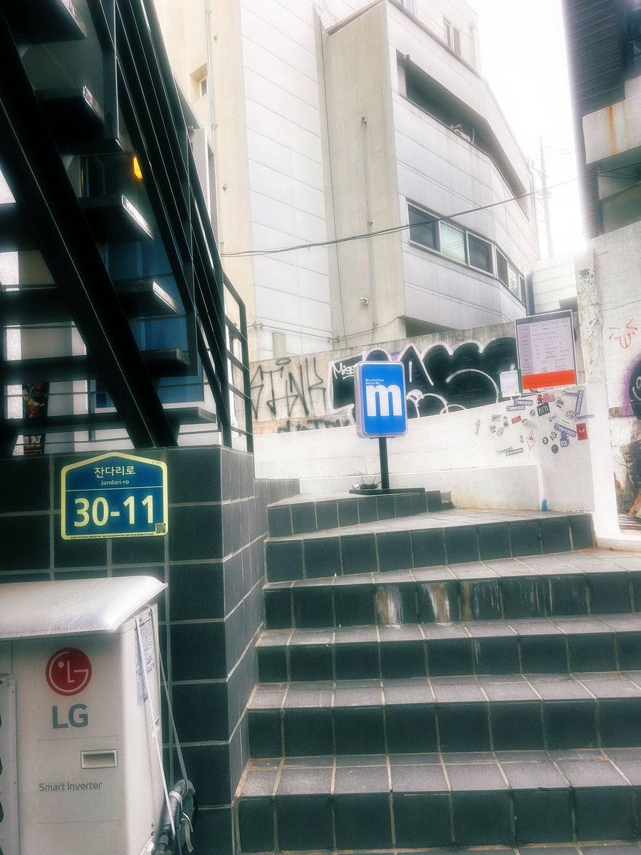 tAka a.k.a Guwees tweet media