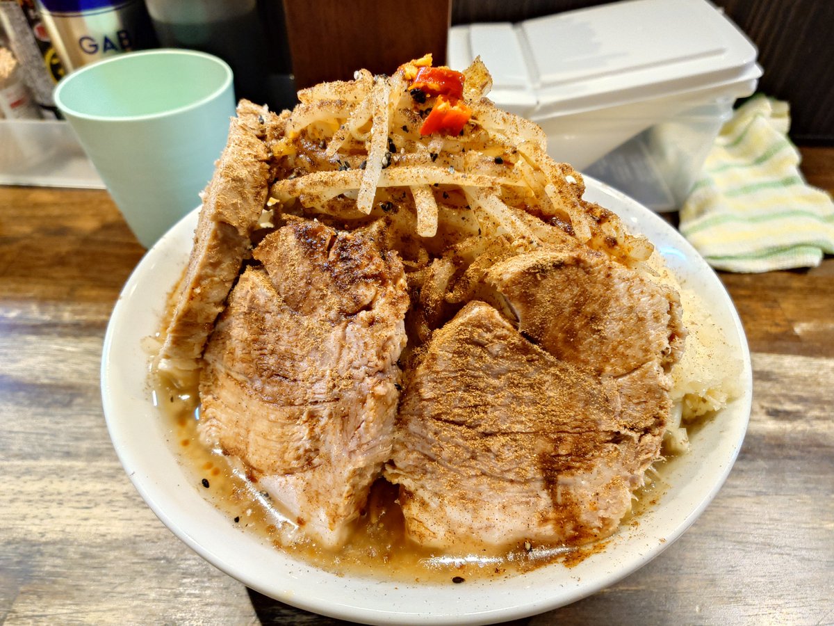 たかなみ tweet media