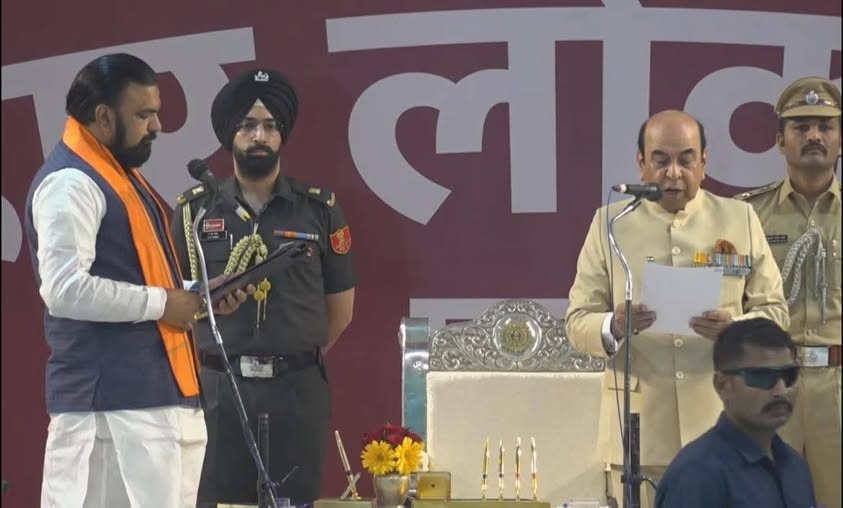 RajniTiwari_'s tweet image. बिहार में भाजपा के प्रथम मुख्यमंत्री के रूप में शपथ ग्रहण करने पर श्री @samrat4bjp जी को हार्दिक शुभकामनाएं।
आदरणीय प्रधानमंत्री श्री @narendramodi जी के मार्गदर्शन एवं आपके नेतृत्व में बिहार विकास, पारदर्शिता और सुशासन के नए युग में प्रवेश करेगा।
#HistoricMoment #Bihar #BJP