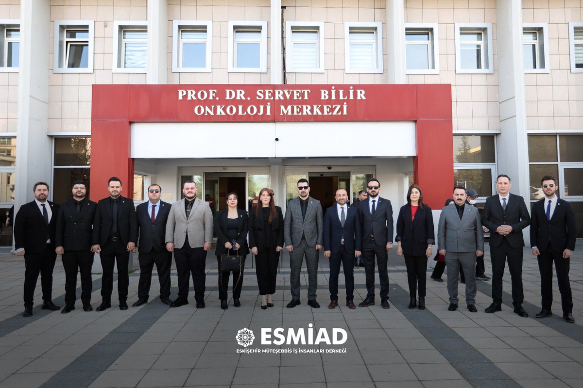 esmiad_'s tweet photo. Eskişehir Osmangazi Üniversitesi Onkoloji Bölümü’nde yapımını üstlendiğimiz 3 hasta odasının açılışını gerçekleştirdik.

ESMİAD olarak sadece üretmiyor, şehrimize ve insanımıza değer katıyoruz.

Sağlığa katkı sunan her adımda var olmaya devam edeceğiz. https://t.co/alA7XU5rxH