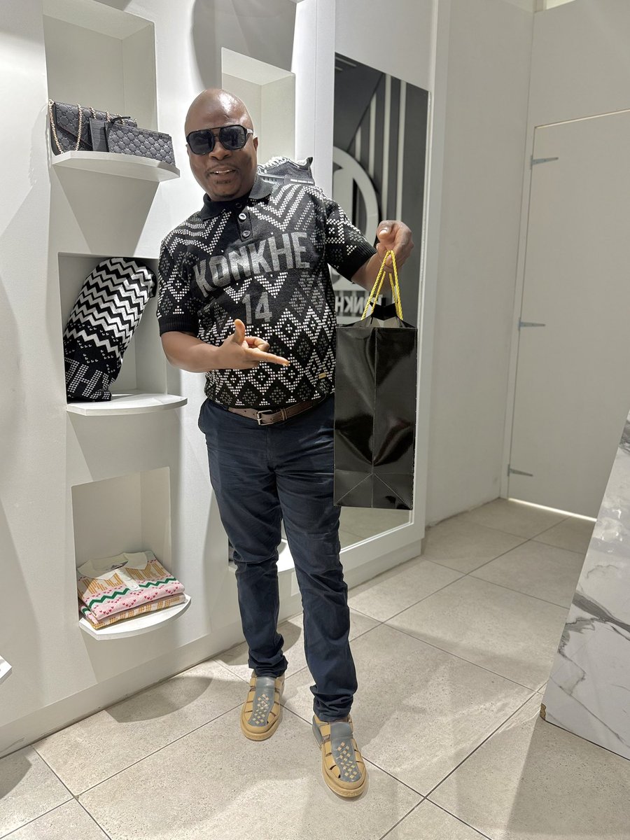 konkhe kuhamba kahle clothing tweet media