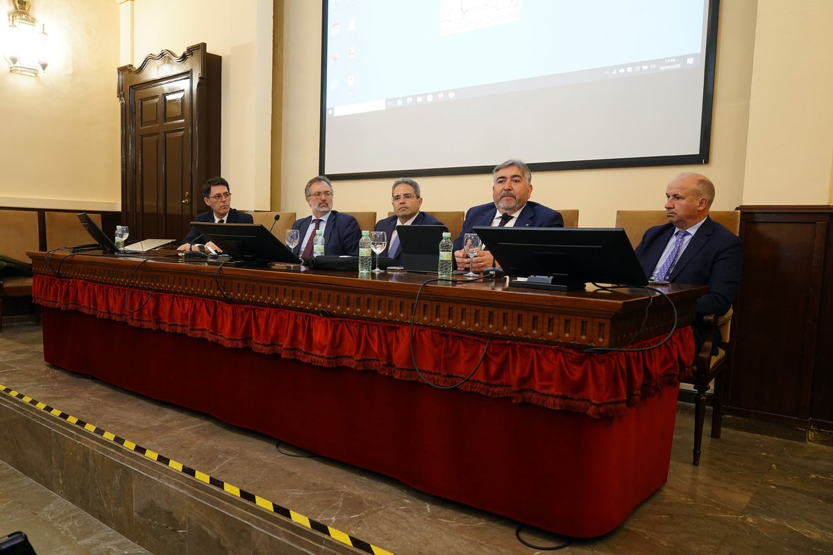 IcagrTwit's tweet image. ®️ Las #marcas y #patentes centran la cuarta edición del Foro Permanente de Actualización #Mercantil. 👉 Este espacio de debate cualificado, impulsado por el ICAGR y la UGR, ha celebrado la primera de las dos sesiones previstas para el curso 25/26.
🔗 buff.ly/kGwe8hX