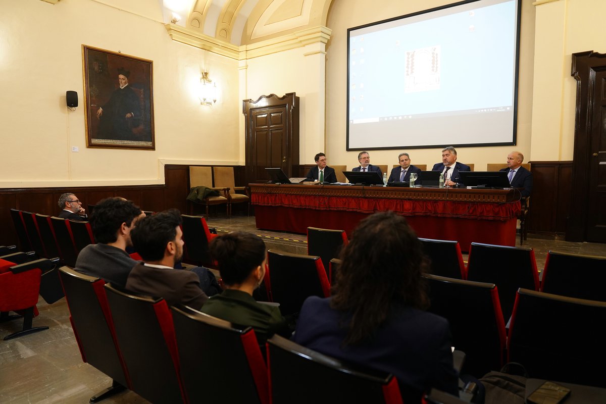 IcagrTwit's tweet image. ®️ Las #marcas y #patentes centran la cuarta edición del Foro Permanente de Actualización #Mercantil. 👉 Este espacio de debate cualificado, impulsado por el ICAGR y la UGR, ha celebrado la primera de las dos sesiones previstas para el curso 25/26.
🔗 buff.ly/kGwe8hX
