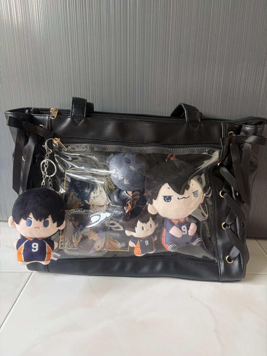 dineluvs_'s tweet photo. my kageyama ita bag is my pride &amp; joy ☺️💙🫶🏻 https://t.co/MFYRJZ5xGj