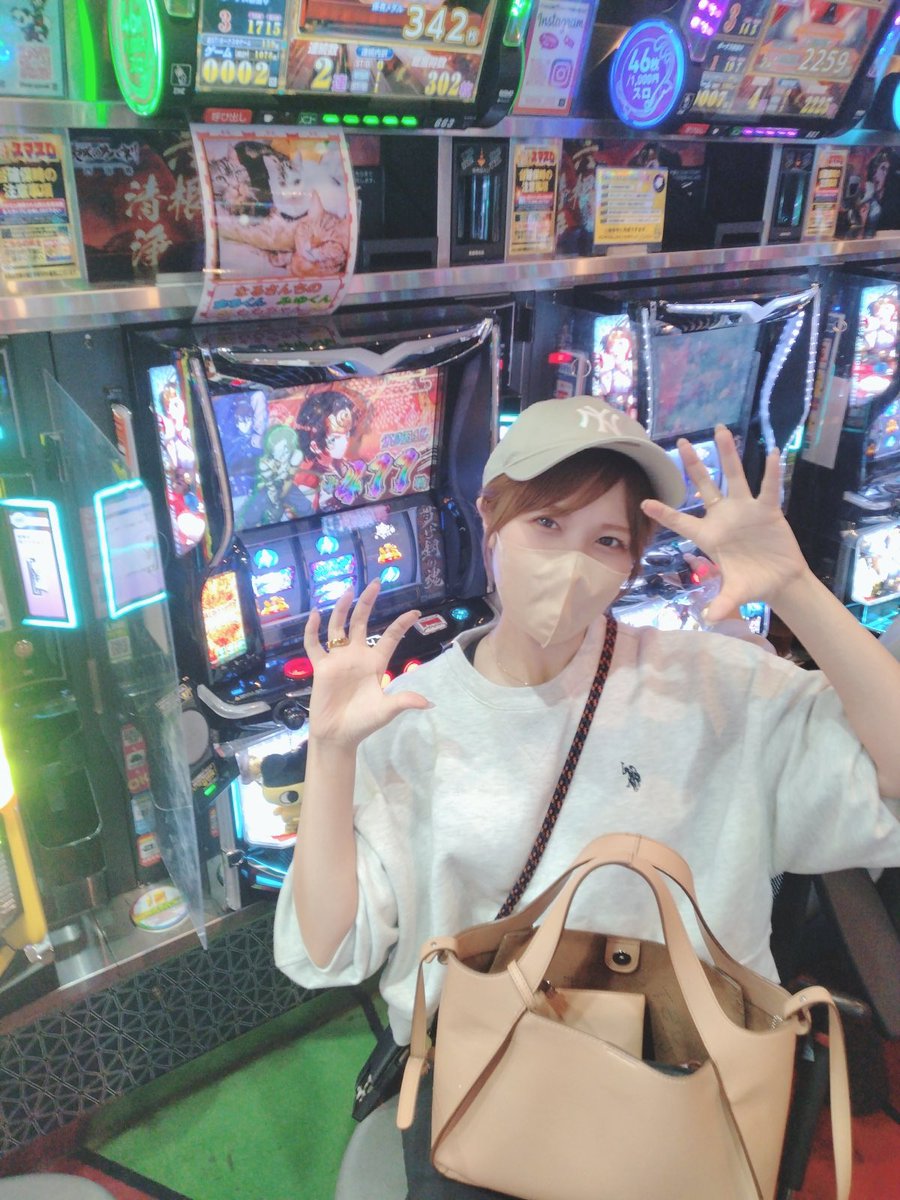 皆月なる@4月に生誕写真集出るよ tweet media