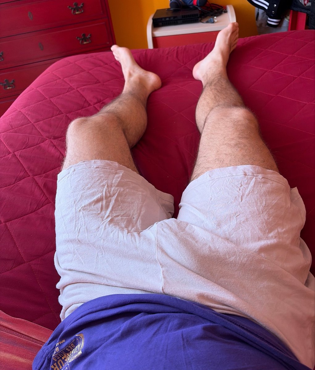 MasterMirk28693's tweet photo. Buongiorno coglioni 
Online tutto il giorno per fottervi🤑🥵

#cashmaster #findom https://t.co/as8w4XwdTD