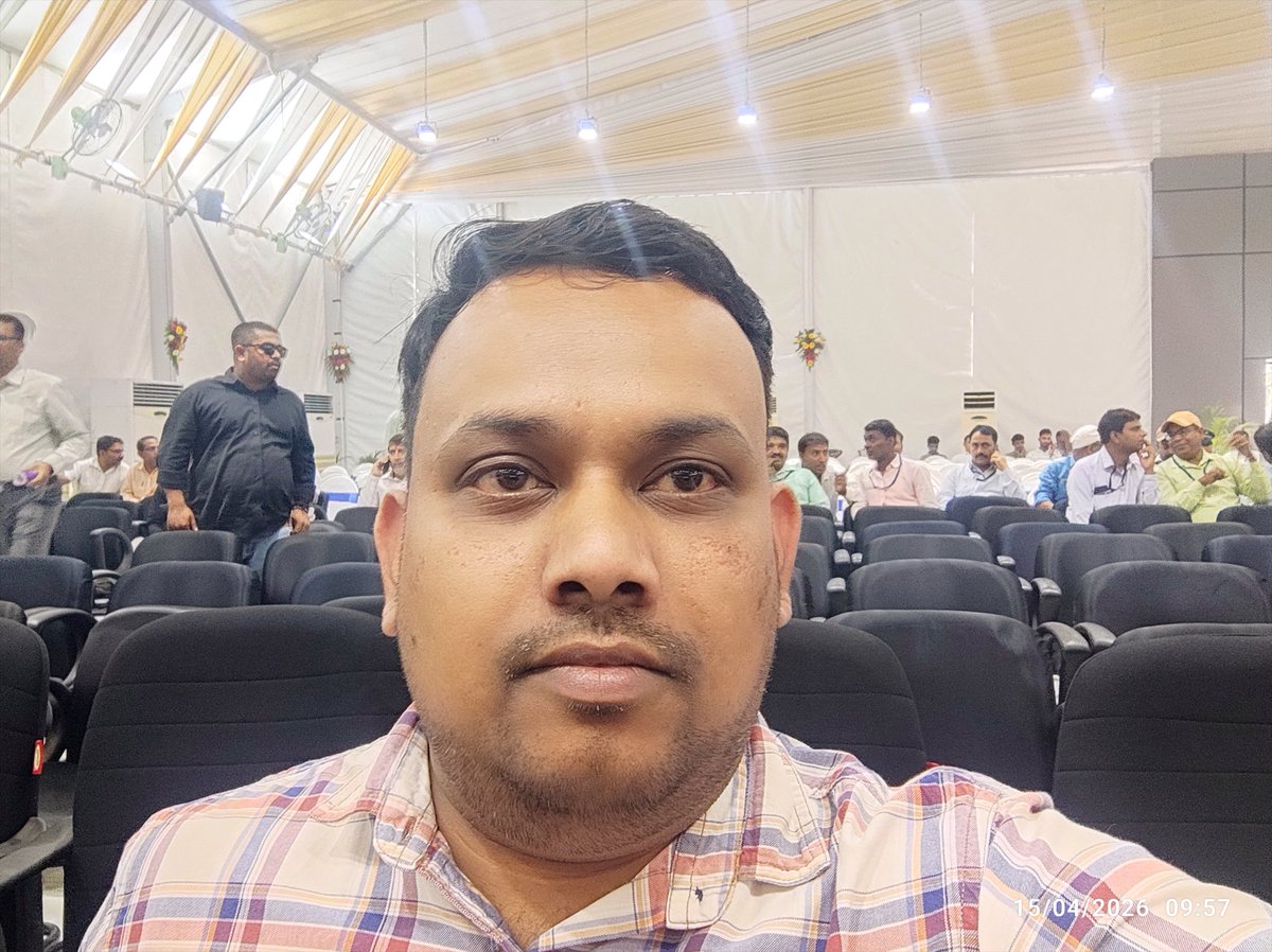 Journo_vivek's tweet image. बिहार के 24वें मुख्यमंत्री आदरणीय बड़े भाई सम्राट चौधरी @samrat4bjp जी के शपथग्रहण के ऐतिहासिक पल का साक्षी बना। अब मुख्यमंत्री जी को बहुत सी चुनौतियों का सामना करते हुए बिहार को नयी ऊंचाइयों पर ले जाना है। मेरी हार्दिक शुभकामनाएं उनके साथ है। जय हो-विजय हो। 🤗
#Bihar #CM