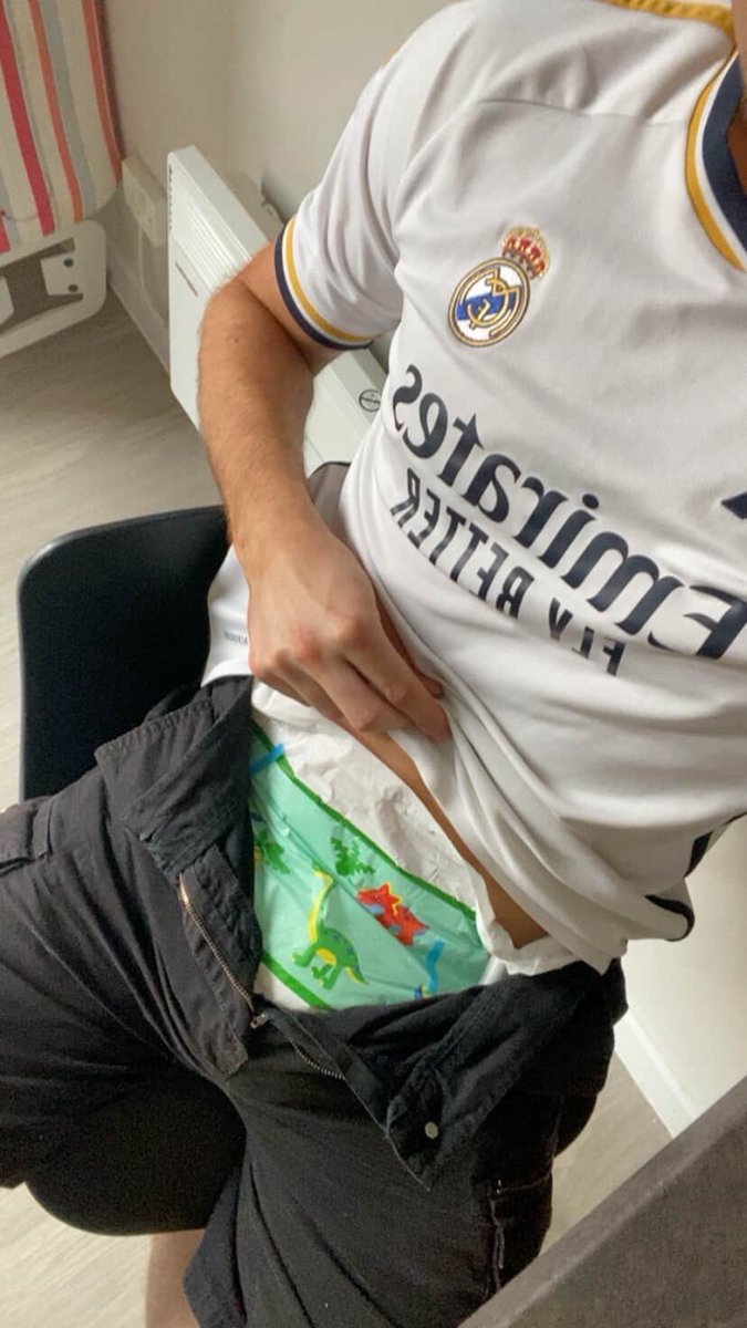Diaper Dom tweet media
