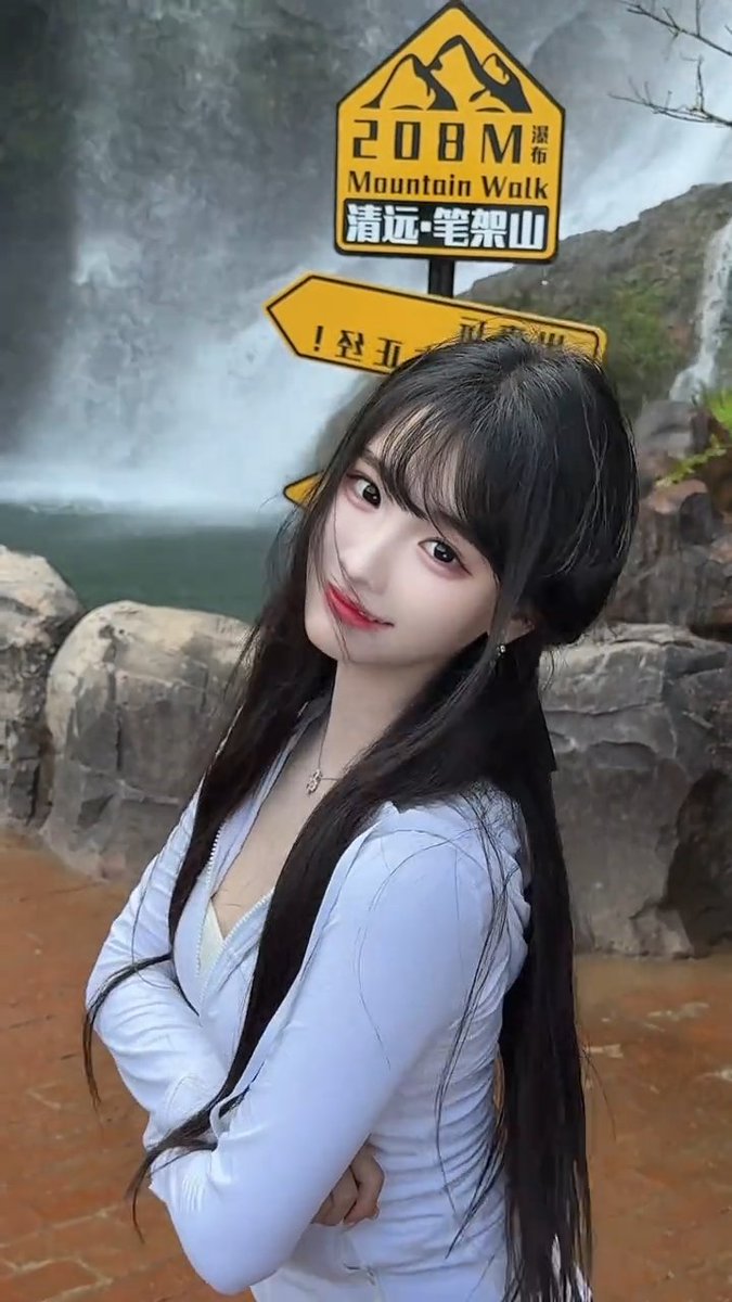 wonder_silva's tweet image. 粉笔妹妹刚拍完，可打分不破防。

真的给看 不信你试试 反正不要