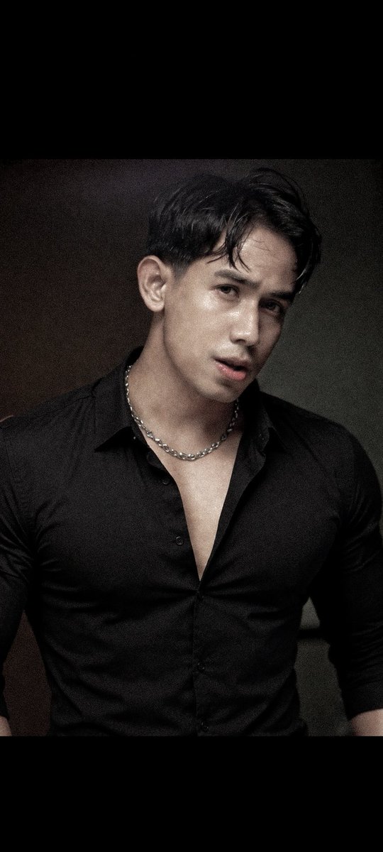 jerichojrchw's tweet image. Menurut lu gua ai? Gua nongol di iklan  kek gini apakah ai?
Nah gua kasih tips, kalo mau kaya gua.
Lo pake kamera Canon m100/m3
Lu coverin lensa apa aja pake yongnuo yang aperture 1.4

Semua orang berhak buat look handsome and beauty in their way. Guaa harap sampe ke beranda u 🌌