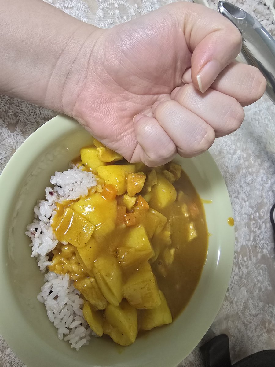 하데스돌깰때까지집에안간다 tweet media