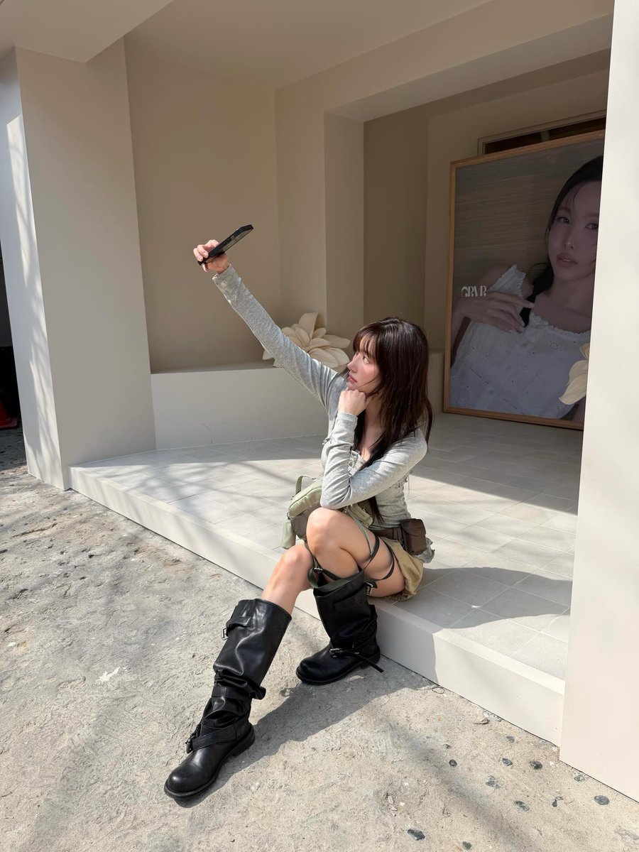 JanJingjing Thailand tweet media