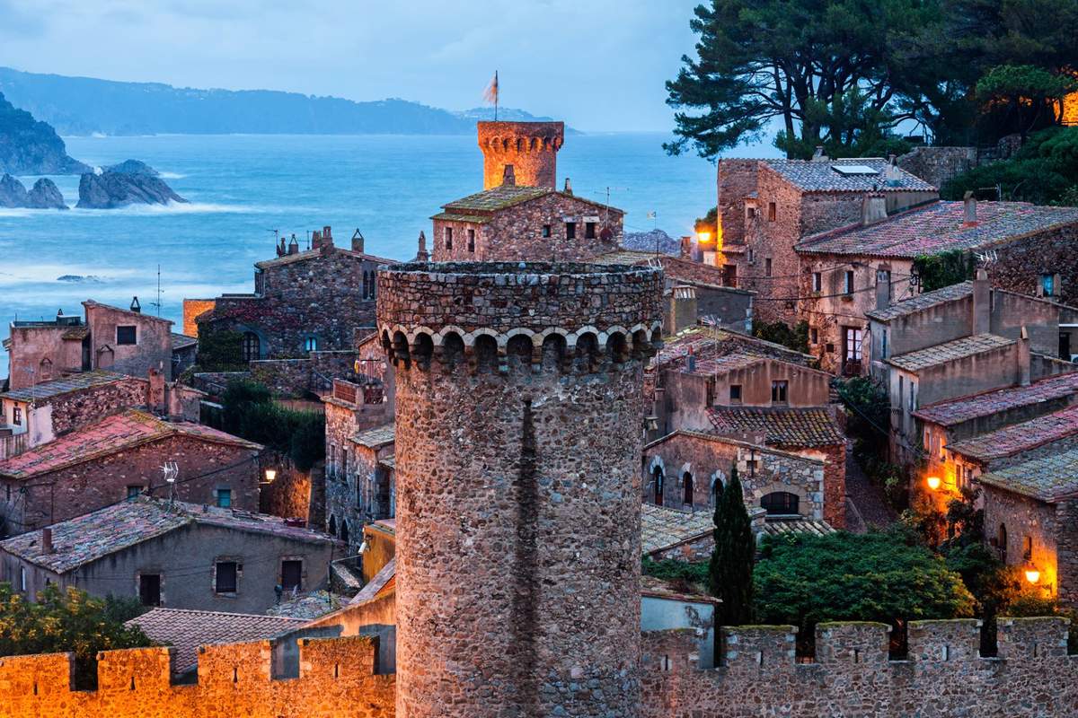 armengol1714's tweet photo. Tossa bonica. La joia de la mediterrània catalana.
#Tossa #CostaBrava #Catalunya
Un indret preciós.
@cuarda29 @lotemplat @Dpujado77 @Danixev1968 @jordiaragonesm @carroza13 @fjdiazconsultor @SoyPacoCrespo @Antiblavers @CantRomanica @RevistaRomanico @Byaabed @RamonSangles @Lluis_areny @_Gran_Maestre
@mo_ro_es @FINSELSCOL72813 @lluisguino @ajtossademar