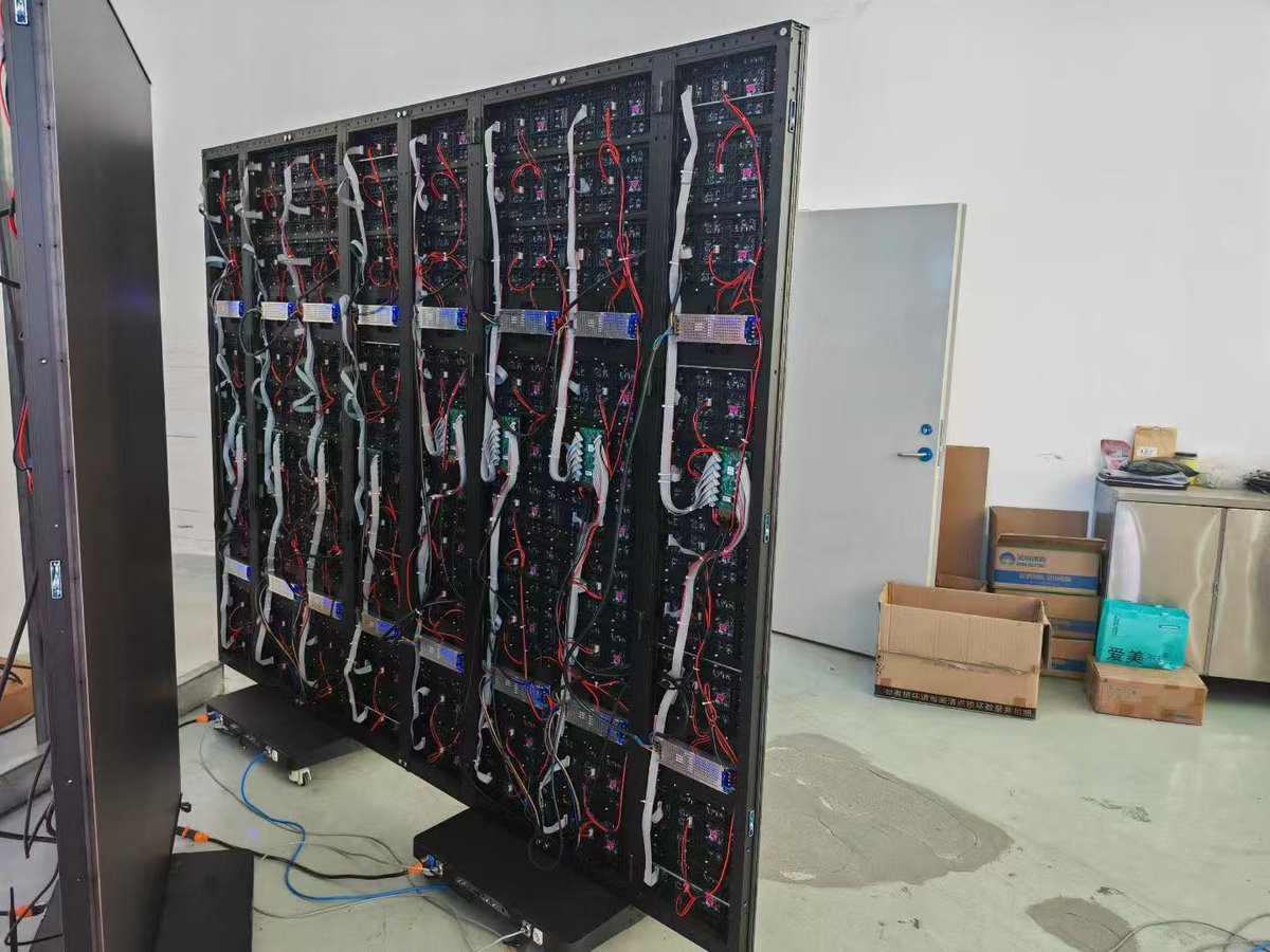 TracyHu16's tweet image. #P1.86 #P2 #P2.5, 640x1920mm 1280*1920mm #HOB #Posterleddispaly #customized #ledposter #event #ledpanel #leddisplsyscreen #ledvideowall #COB #GOB #folded #folding
Call/WeChat/WhatsApp: 0086-18316843344 / 0086-13425244569