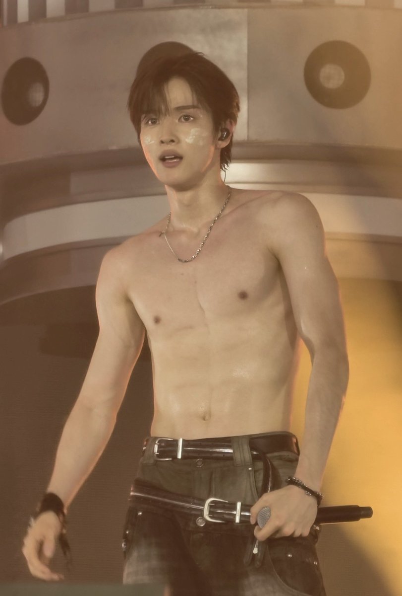 BitterHazel tweet media