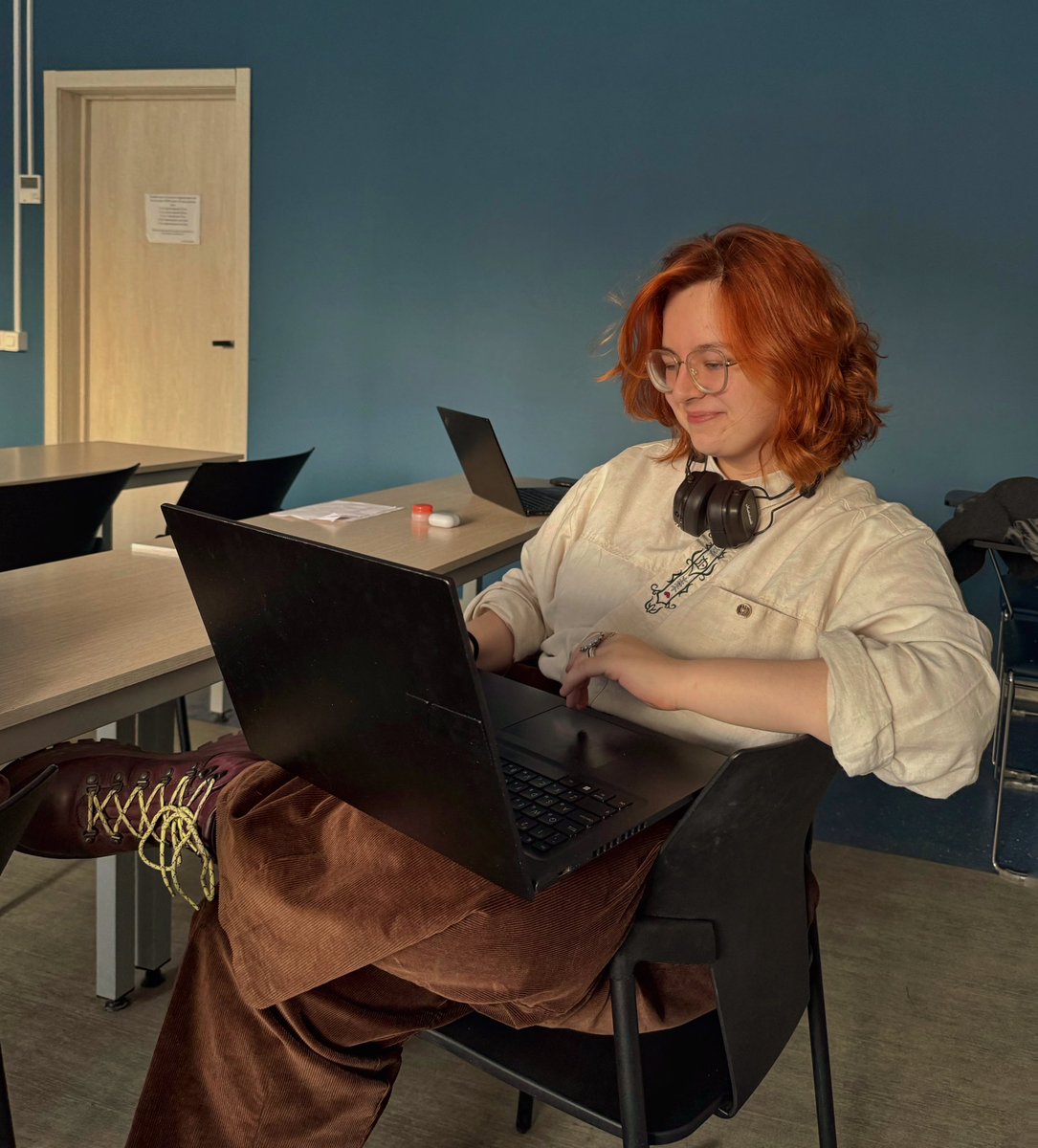 даша бильвизз tweet media