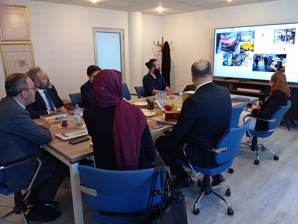 Kent Araştırmaları Enstitüsü tweet media