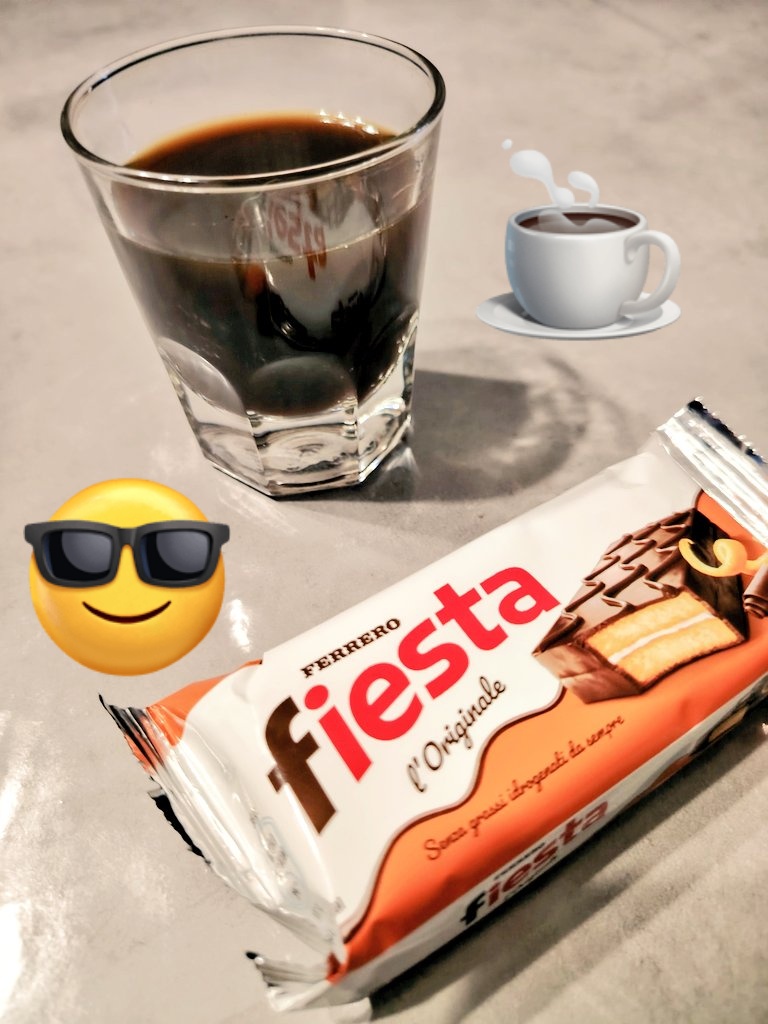 lupottoag's tweet image. Buongiorno e buon mercoledì bonazzi miei 😘😘😘😘. Faccio colazione con un bel #Coffee come sempre. 😉😉😉😉☁️☁️☁️☁️☁️☕☕☕☕☕☕👋👋👋👋👋🌻🌻🌼🌼🌺🌺🪻🪻🌷🌷